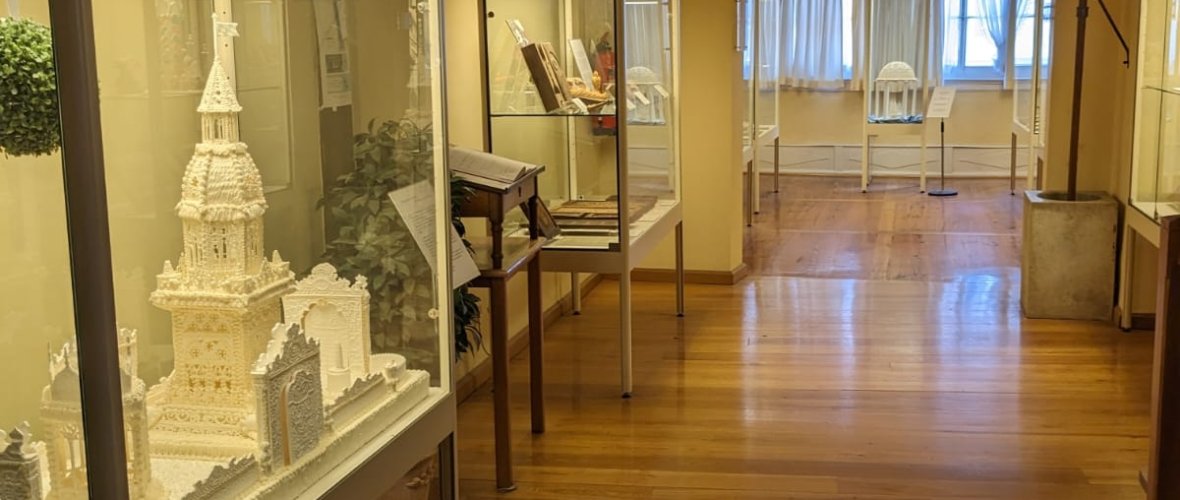 View of the Conditorei Museum with exhibitions of works of art in display cases