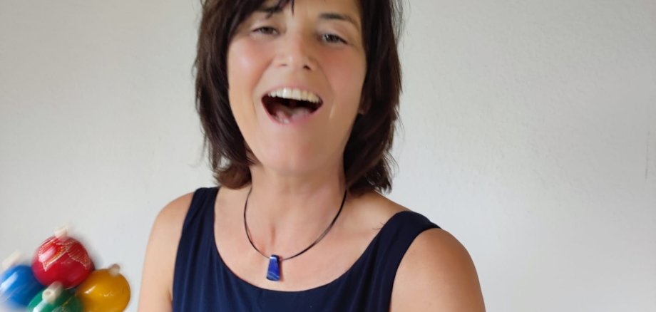 Neues Kursangebot der Musikschule Bettina Winkler lädt alle Seniorinnen und Senioren zu einem besonderen Musik-Kurs in die Musikschule ein.