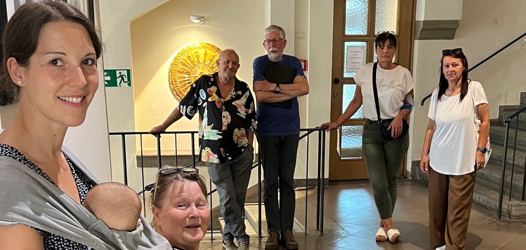 Gut besucht: Die erste offene Sprechstunde im Rathaus zog etwa 15 Bürgerinnen und Bürger an. Jeden ersten Montagnachmittag im Monat steht OB Dr. Enis Tiz für Fragestellungen und Anregungen zur Verfügung.