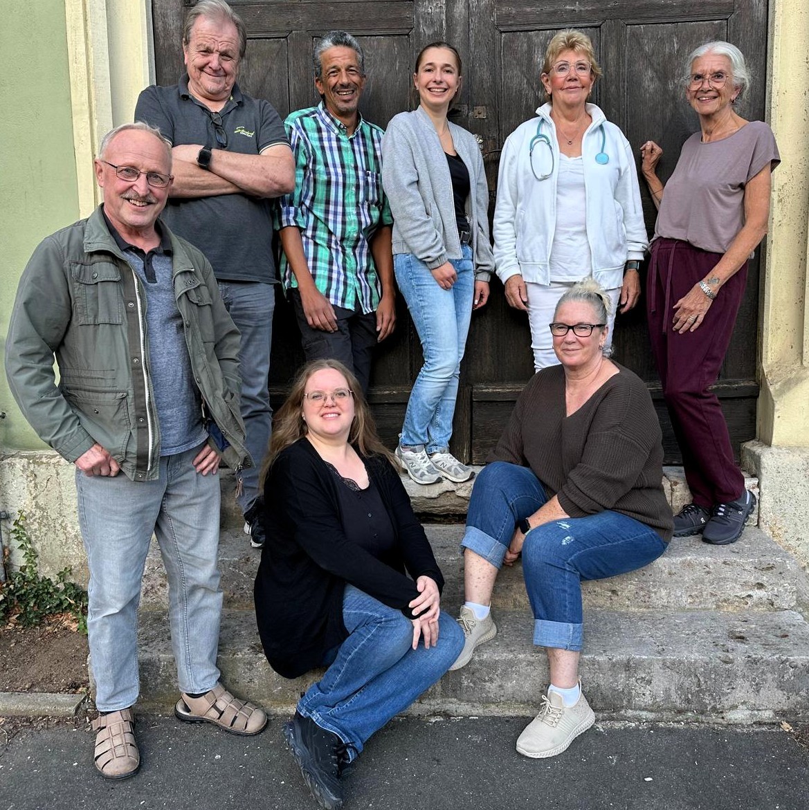 Das Ensemble der Häckerbühne lädt ab dem 30. Oktober wieder zu vergnüglichen Theaterabenden ein.