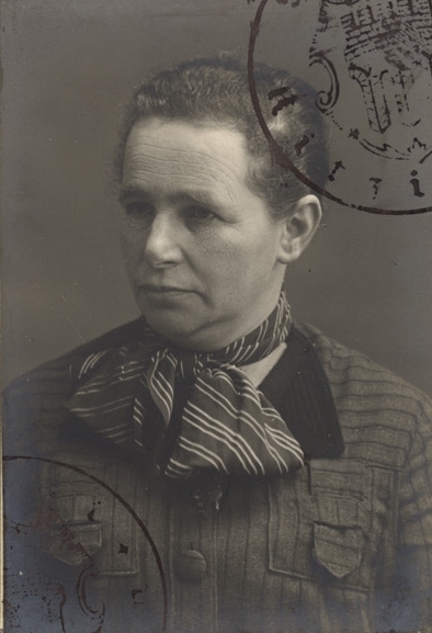 Ein Porträt von Rachel Oppenheimer