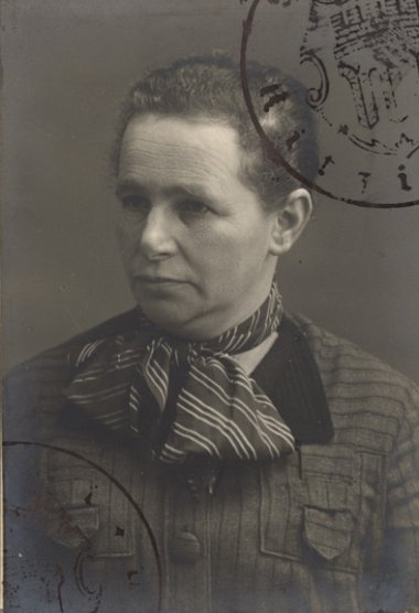 Ein Porträt von Rachel Oppenheimer