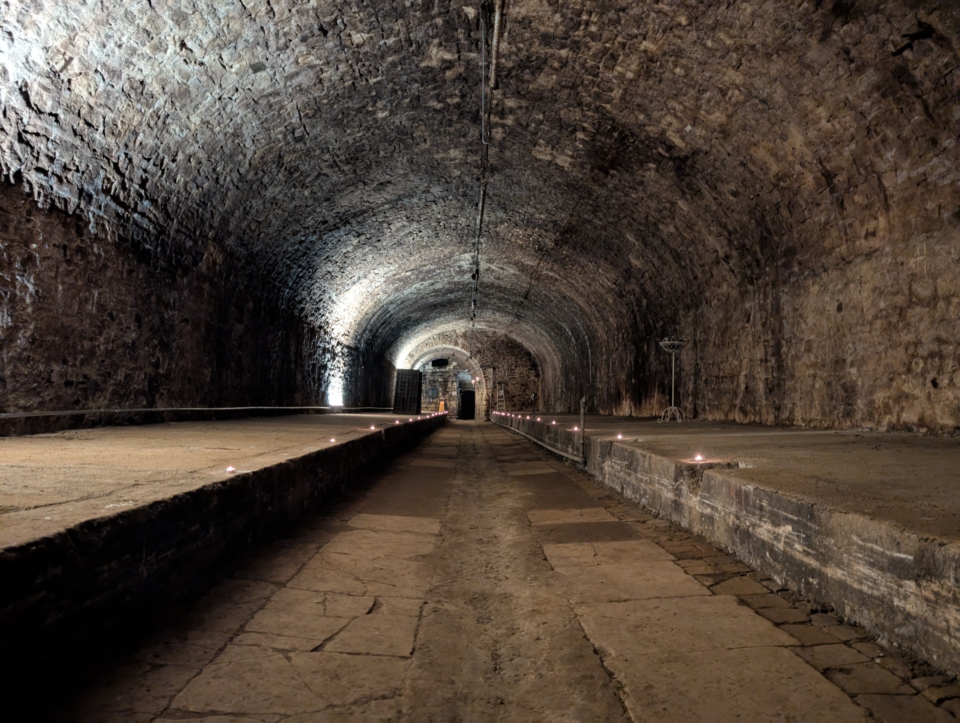 Alte Kelleranlage von innen