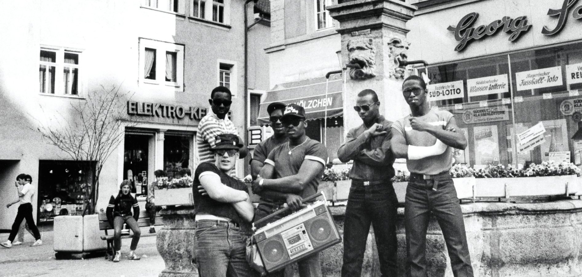 Gls v. Kiliansbrunnen Blick auf den Kiliansbrunnen mit Amerikanern