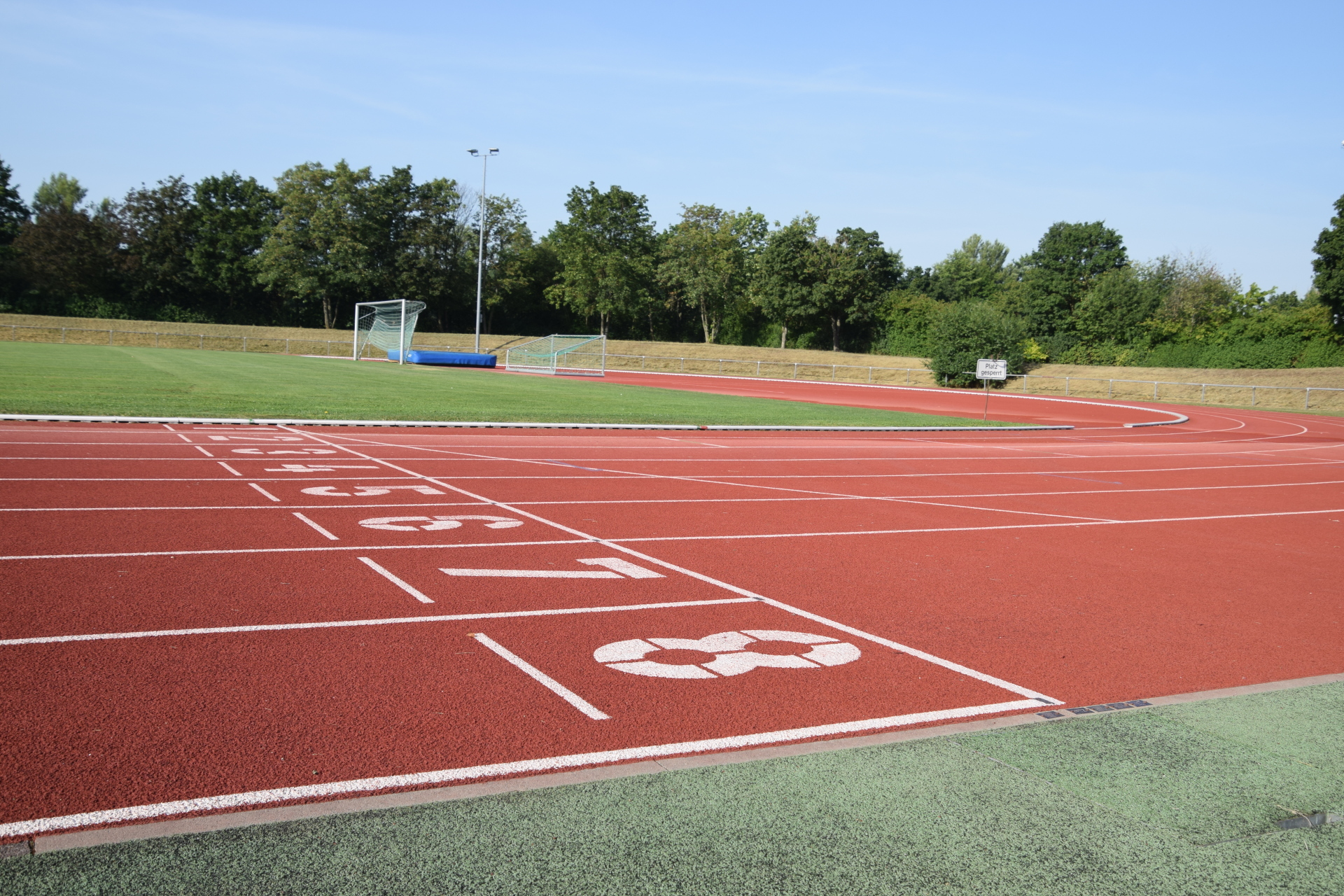 Training und Abnahme für die leichtathletischen Übungen/Disziplinen
